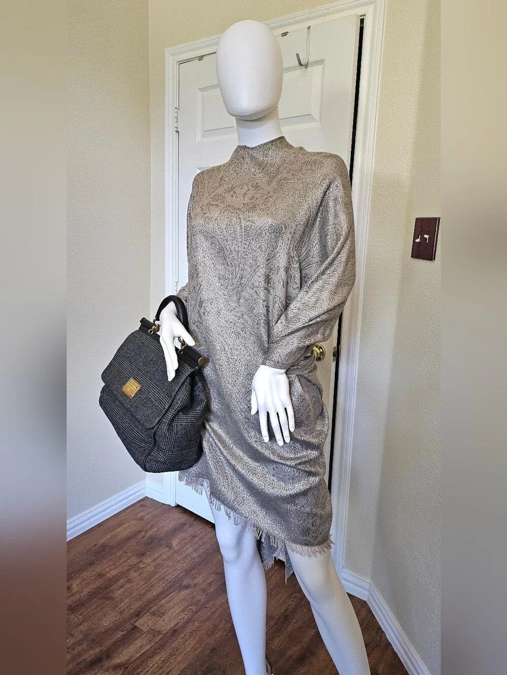 Dolce & Gabbana Woven Raffia Handbag (RARE)